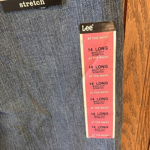 NWT Lee Women's Size 14 Long Relaxed High Rise Bootcut Denim Blue Jeans MSRP $40 - Picture 11 of 16